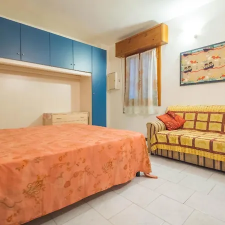 Zwei-zimmer Wohnung, Wenige Meter Vom Strand Und Zentrum Entfernt Lido delle Nazioni
