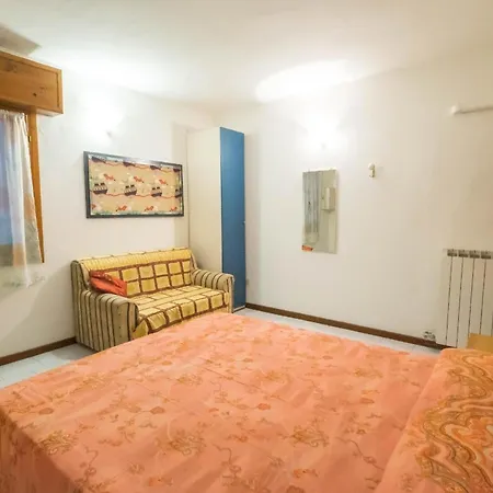 Lejlighed Zwei-zimmer Wohnung, Wenige Meter Vom Strand Und Zentrum Entfernt