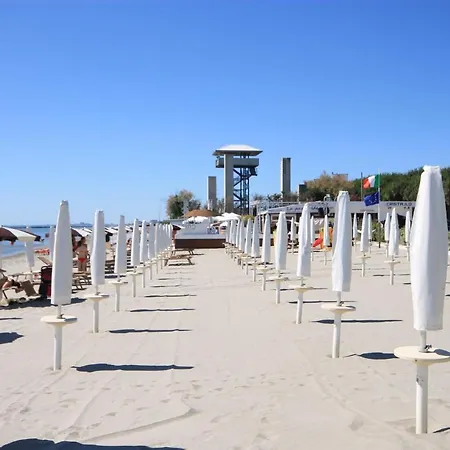 Zwei-zimmer Wohnung, Wenige Meter Vom Strand Und Zentrum Entfernt *