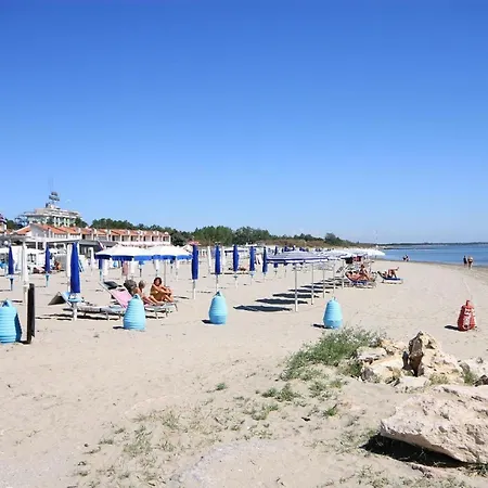 Lejlighed Zwei-zimmer Wohnung, Wenige Meter Vom Strand Und Zentrum Entfernt