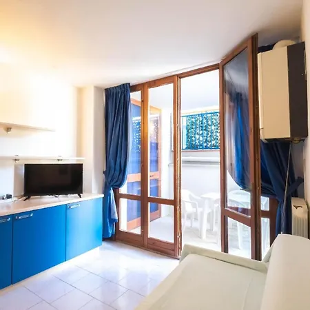 Zwei-zimmer Wohnung, Wenige Meter Vom Strand Und Zentrum Entfernt Lejlighed *