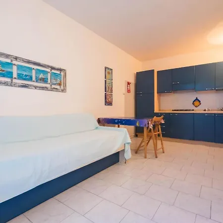 Lejlighed Zwei-zimmer Wohnung, Wenige Meter Vom Strand Und Zentrum Entfernt *